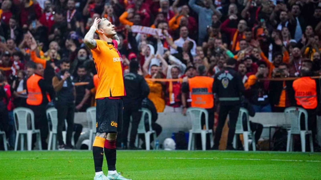 Icardi yeniden Galasaray'da.