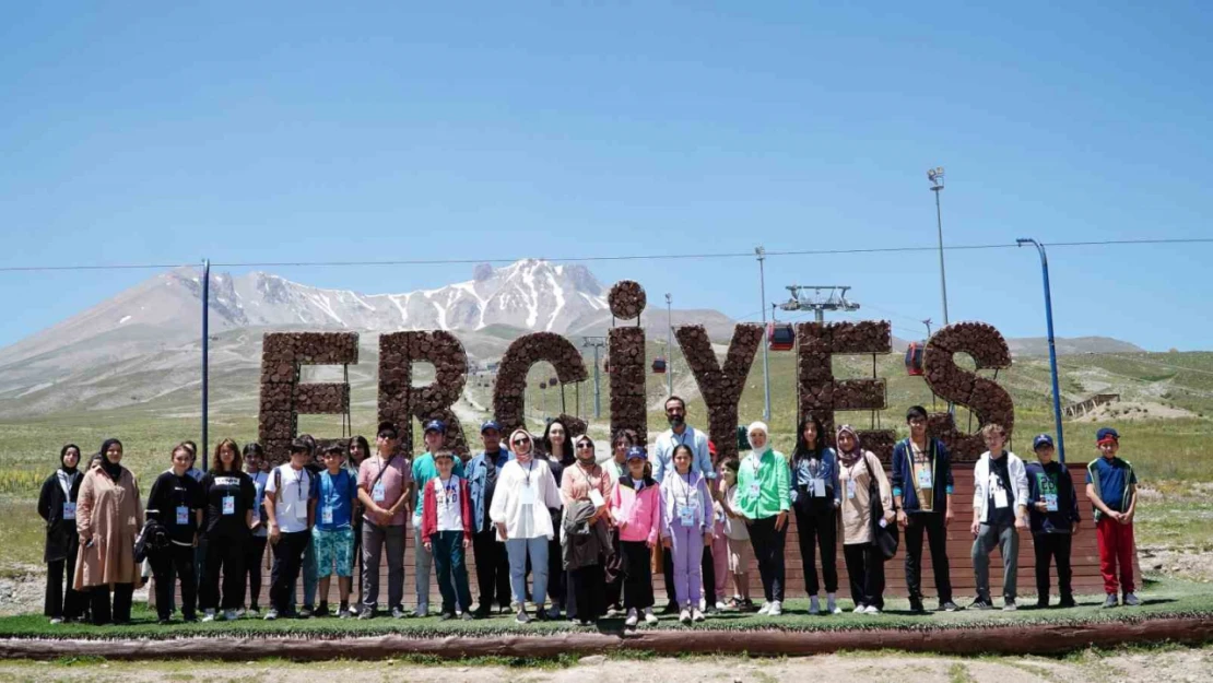 Gençler 'Dünya Gençlik Becerileri Günü'nde Erciyes'te Buluştu