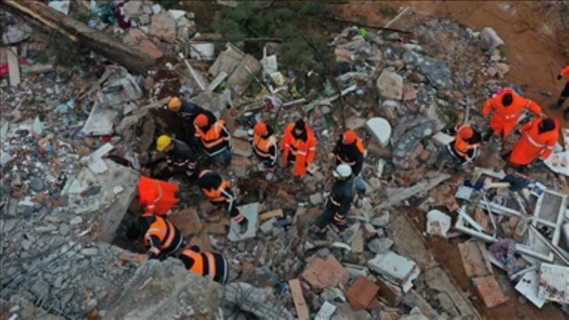 Güney Kore'den Türkiye'ye 110 kurtarma personeli