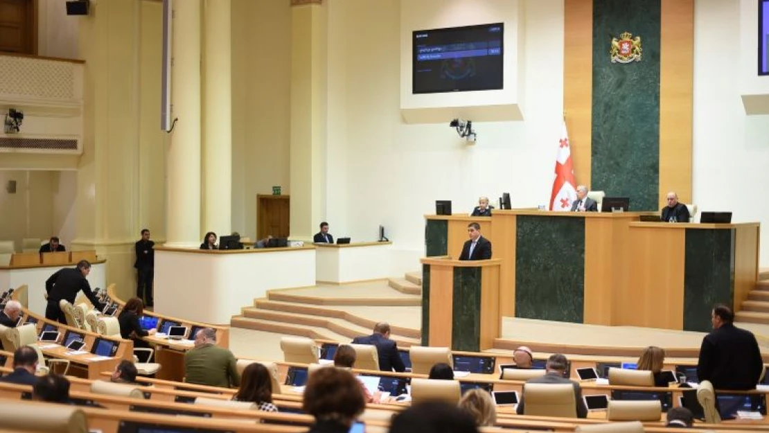 Gürcistan Parlamento Başkanı Papuaşvili'den Türkiye'ye yardım çağrısı