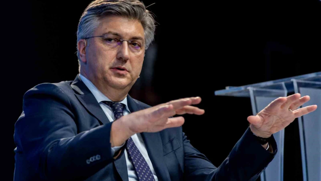 Hırvatistan Cumhurbaşkanı Milanoviç'ten darbe iddiası
