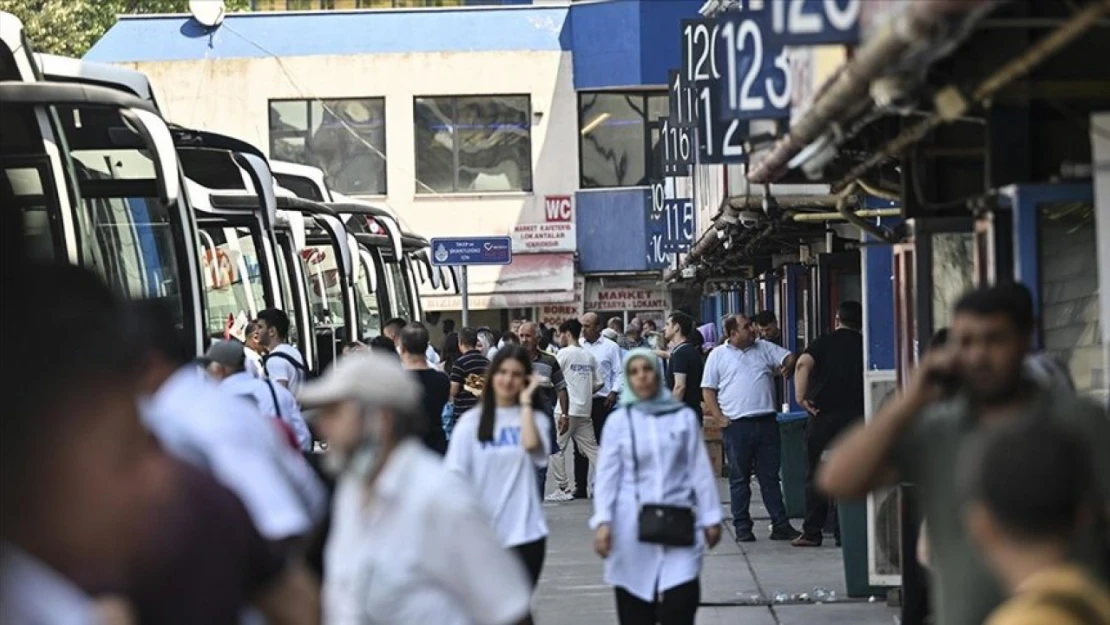 İkinci çeyrekte yurt içinde ikamet eden 13 milyon 639 bin kişi seyahate çıktı