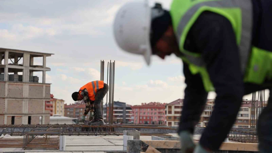 İnşaat sektöründe iş var, işçi yok