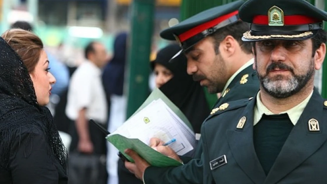 İran'da ahlak polisi kaldırıldı