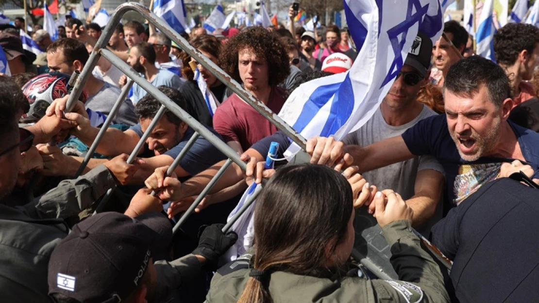 İsrail'de yargı reformu protestosunda polisten göstericilere sert müdahale