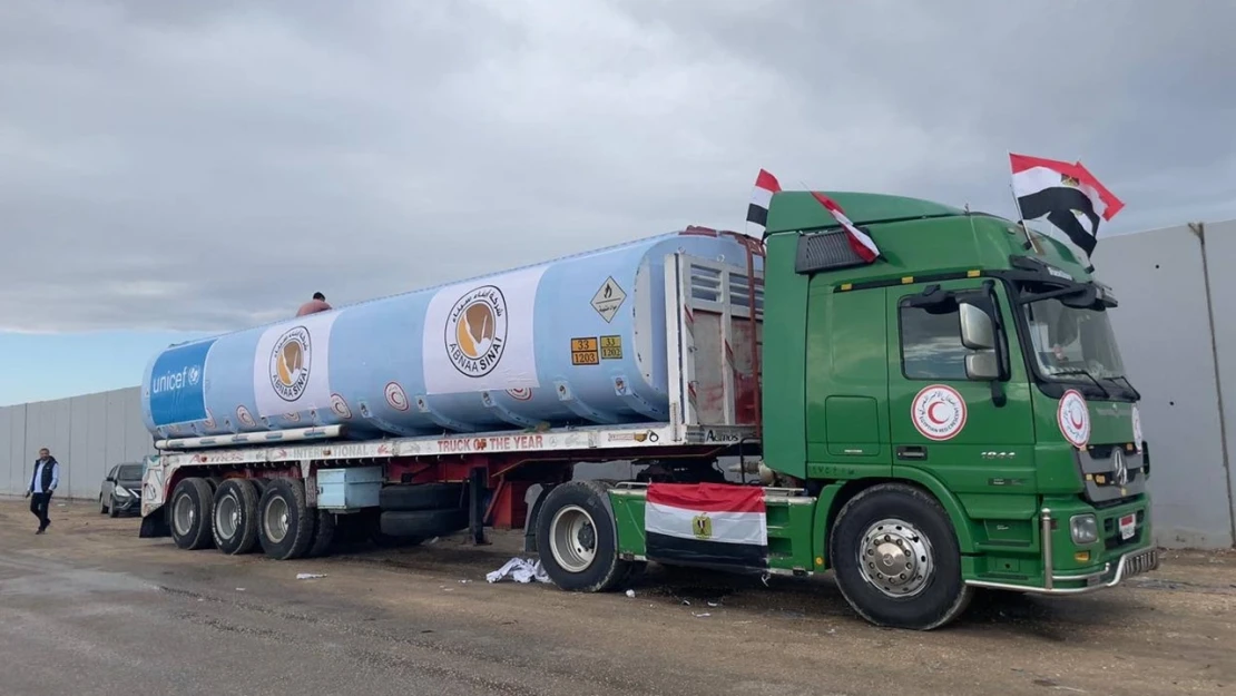 İsrail, Gazze'ye günde 2 tanker yakıt girişine izin verdi