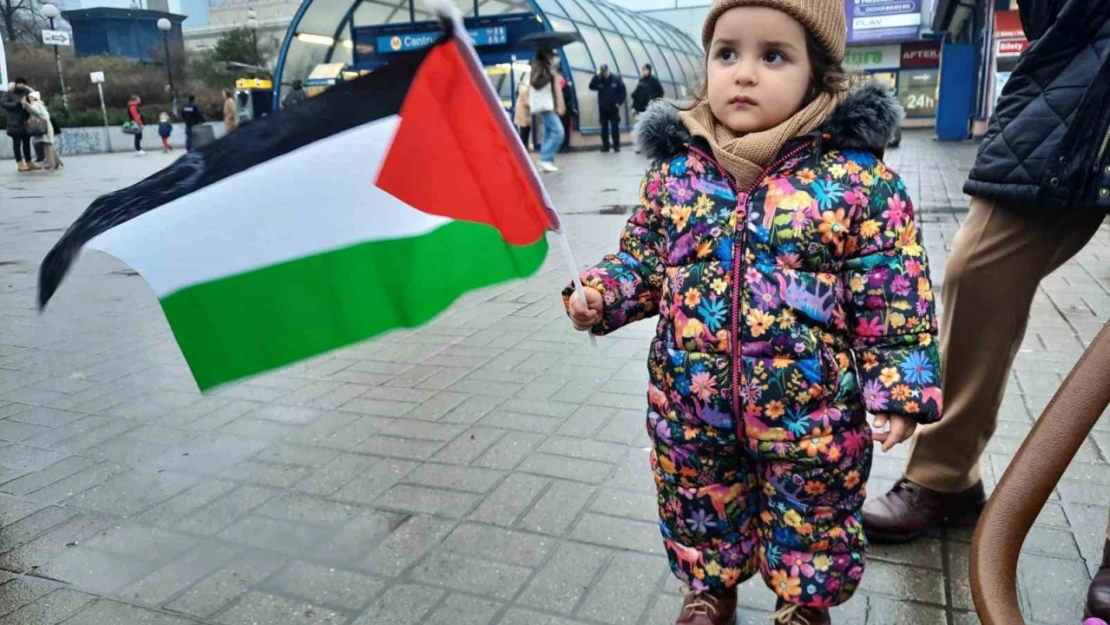 İsrail'in Gazze'ye yönelik saldırıları Polonya'da protesto edildi