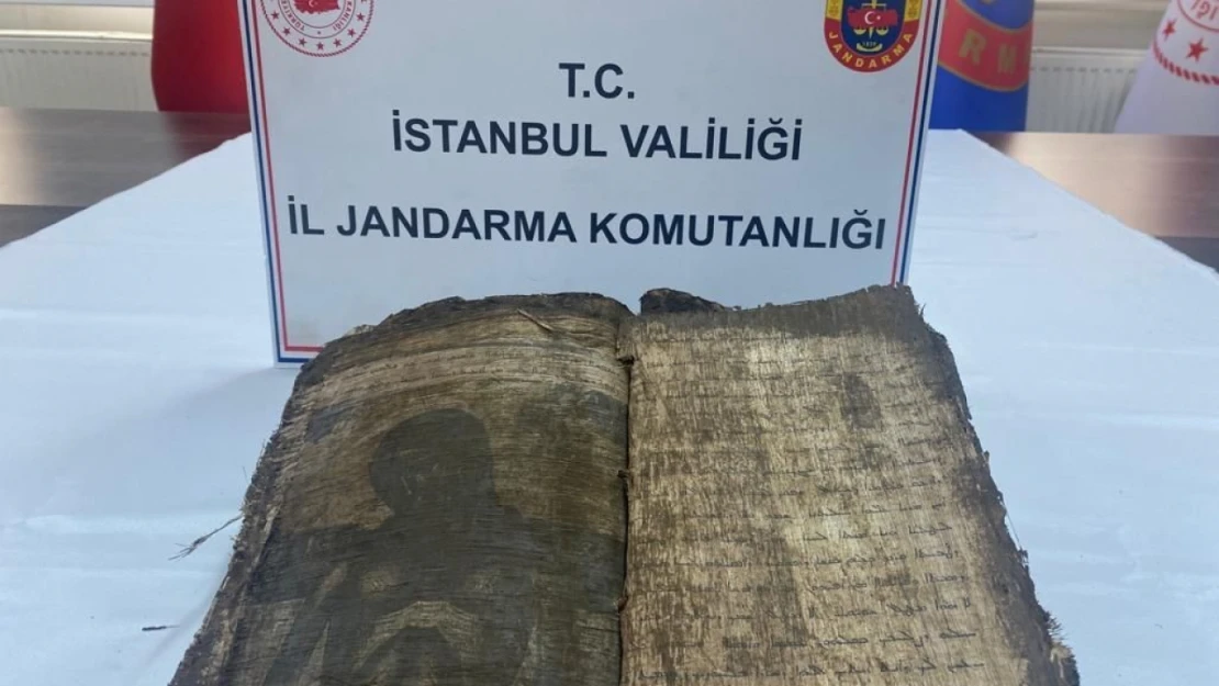 İstanbul'da 1100 yıllık İncil ele geçirildi