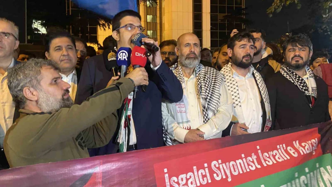 İstanbul'da İsrail'in Gazze'ye saldırıları protesto edildi
