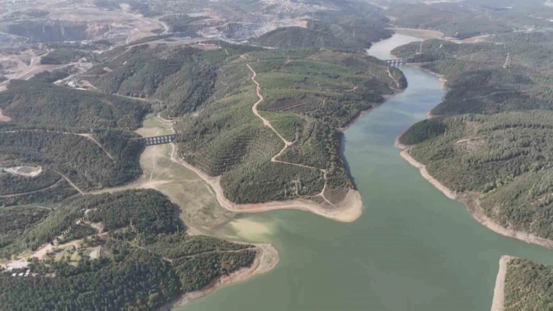 İstanbul'daki barajlarda doluluk oranındaki 1 yıllık değişim havadan görüntülendi