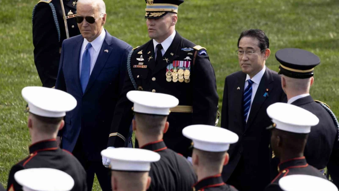 Japonya Başbakanı Kishida, ABD Başkanı Biden ile bir araya geldi