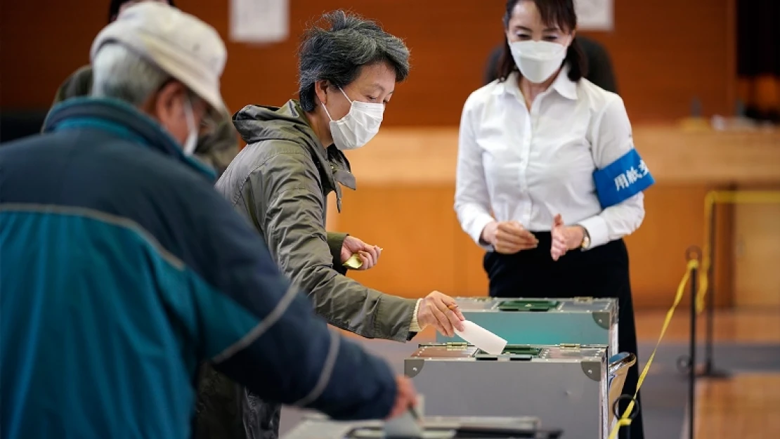 Japonya'daki seçimin galibi iktidardaki LDP oldu