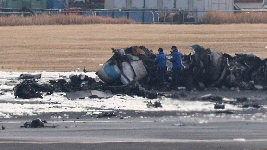 Japonya'daki uçak kazasında pilot hatası ya da koordinasyon eksikliği şüphesi