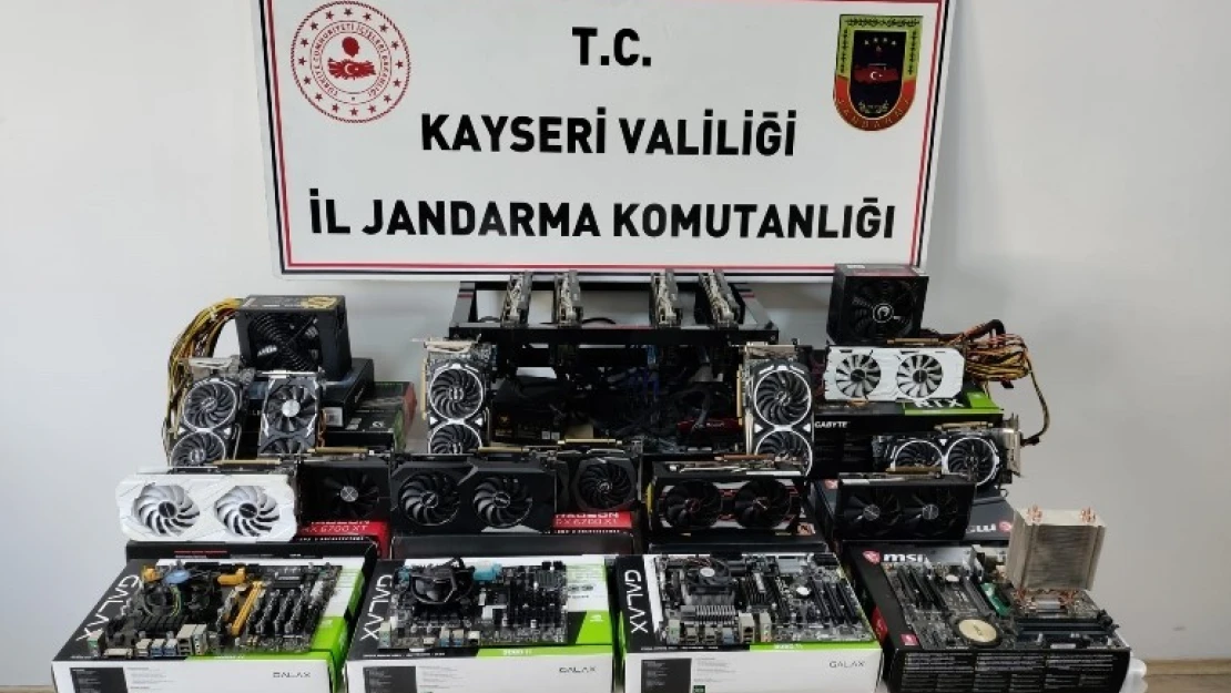 Kaçak kripto para üretimi yapan 2 kişi yakalandı