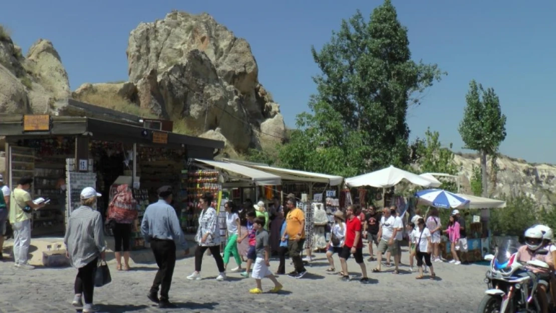 Kapadokya'daki ören yerlerini ziyaret eden turist sayısı 2,5 milyonu geçti