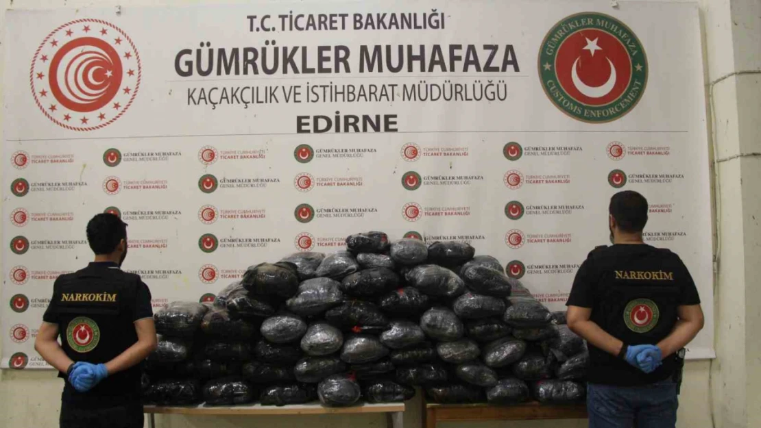 Kapıkule'de CNC makinesi içerisine gizlenmiş 133 kilogram esrar yakalandı