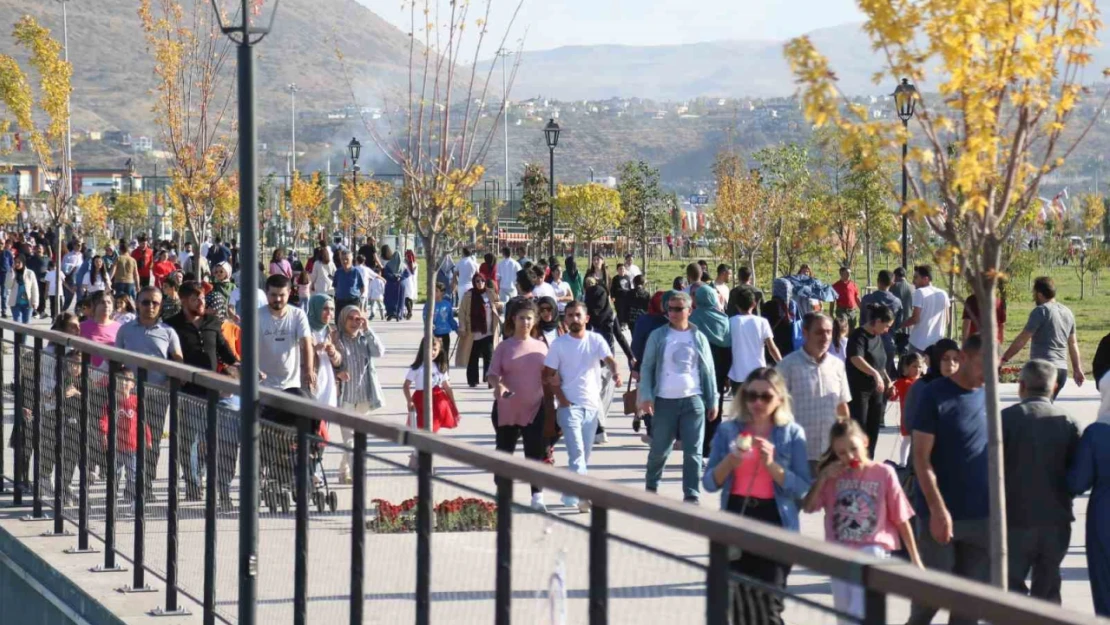 Kayseri, Recep Tayyip Erdoğan Millet Bahçesi'ne akın ediyor