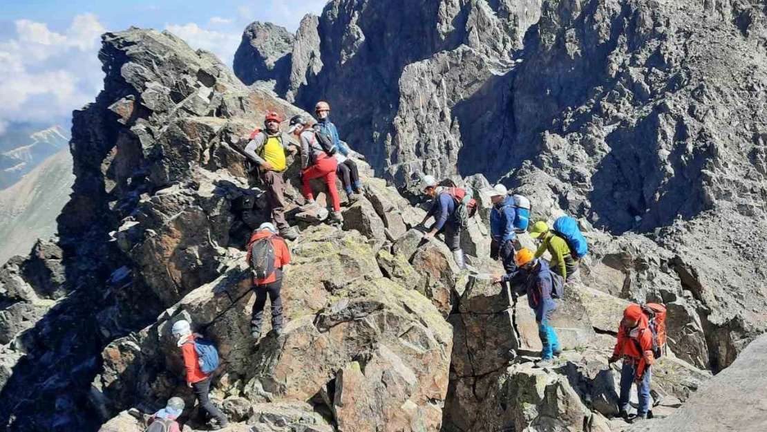 Kayserili Dağcılar Kaçkar'a Tırmandı