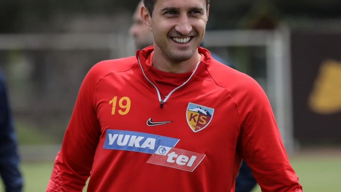 Kayserispor'da Mario Gavranovic takımdan ayrıldı