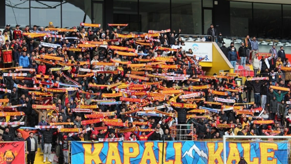 Kayserispor-Konyaspor maçını 7 bin 212 taraftar statta izledi