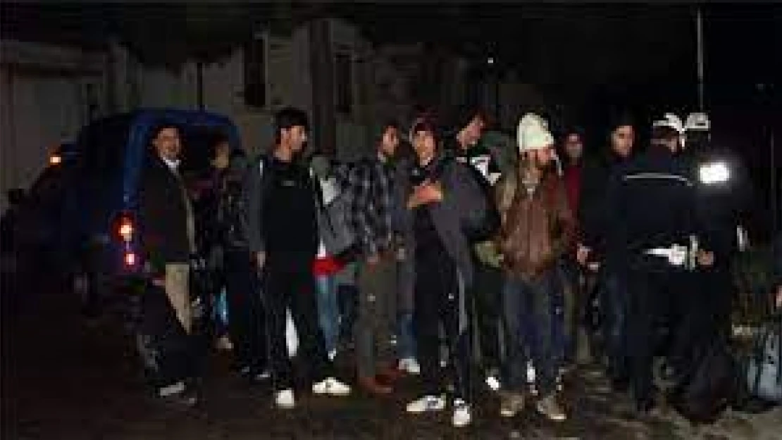 Kırklareli'nde 28 kaçak göçmen yakalandı