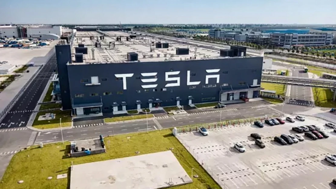 Kızıldeniz'deki saldırılar Tesla fabrikasındaki üretimi durdurdu