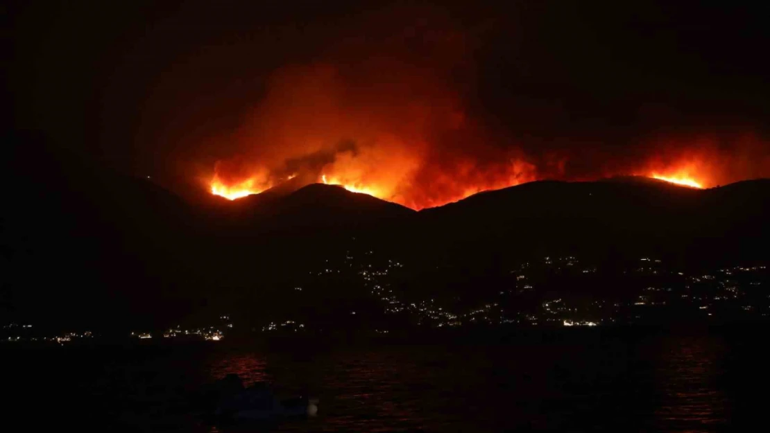 Korfu Adası'nda 2 bin 466 kişi tahliye edildi