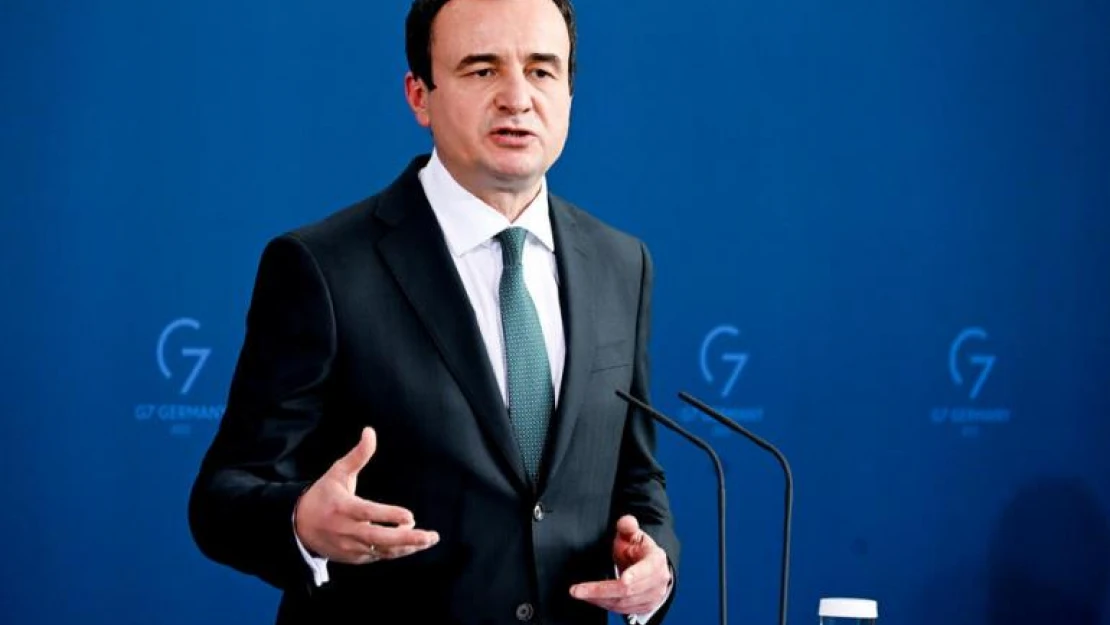 Kosova, plaka uygulamasını erteledi
