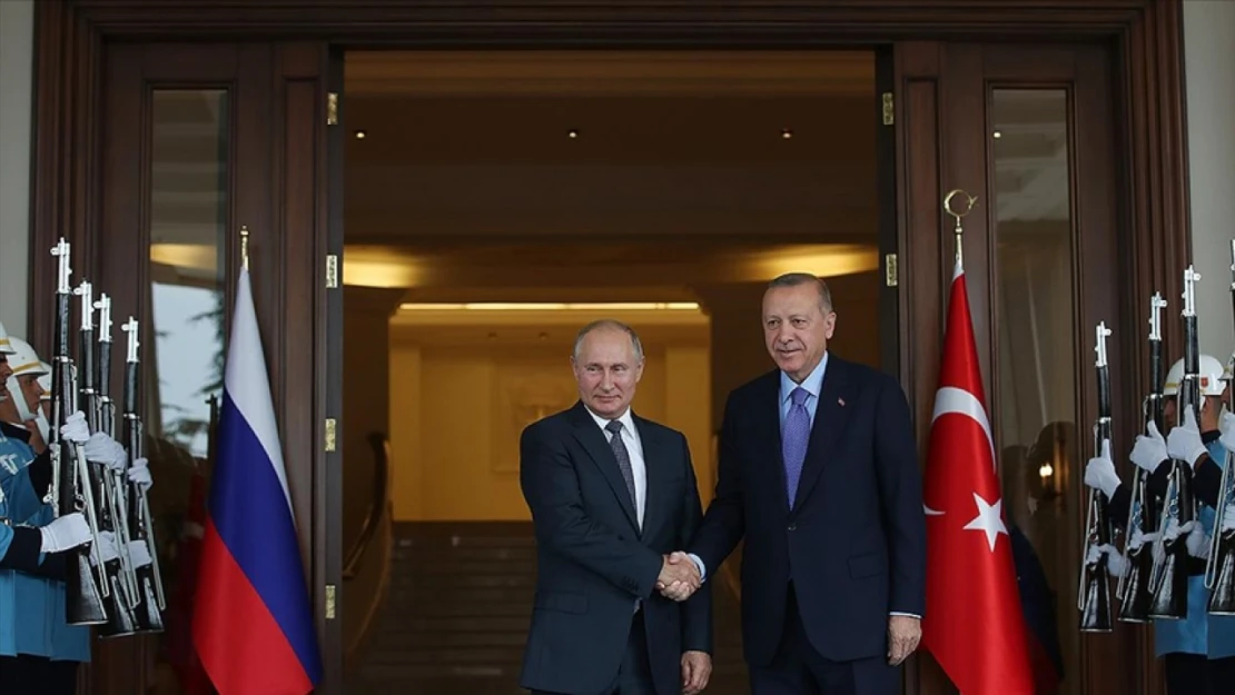 Kremlin Sözcüsü Dmitry Peskov, Cumhurbaşkanı Recep Tayyip Erdoğan ve Rusya Devlet Başkanı Vladimir Putin'in kısa süre içinde görüşebileceğini ancak henüz tarihin kesinleşmediğini söyledi.