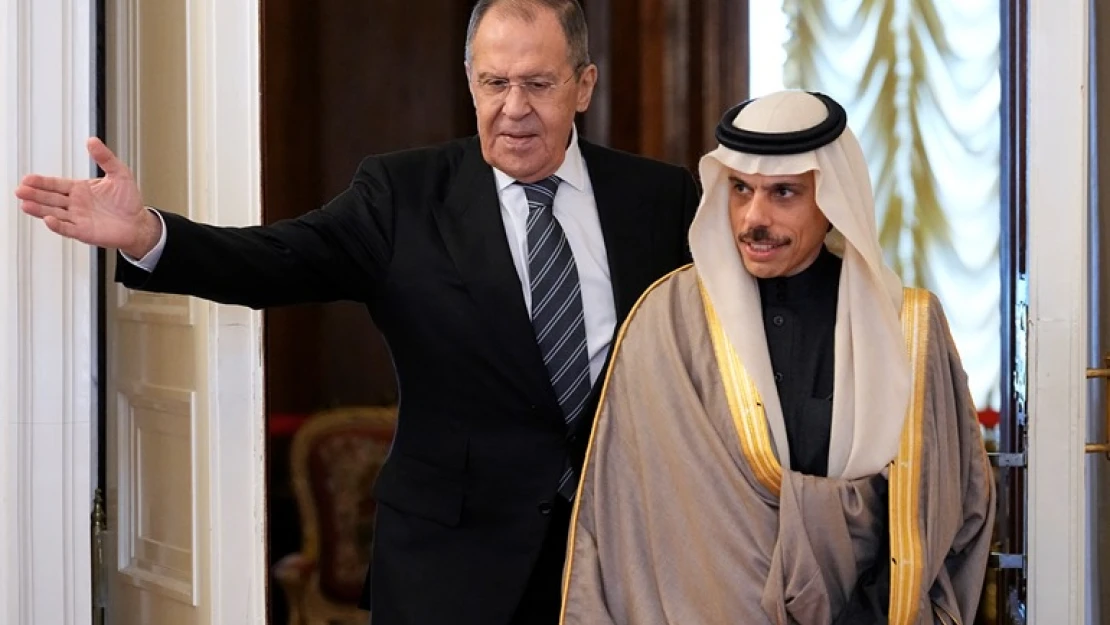 Lavrov, Suudi mevkidaşı Al Suud ile görüştü