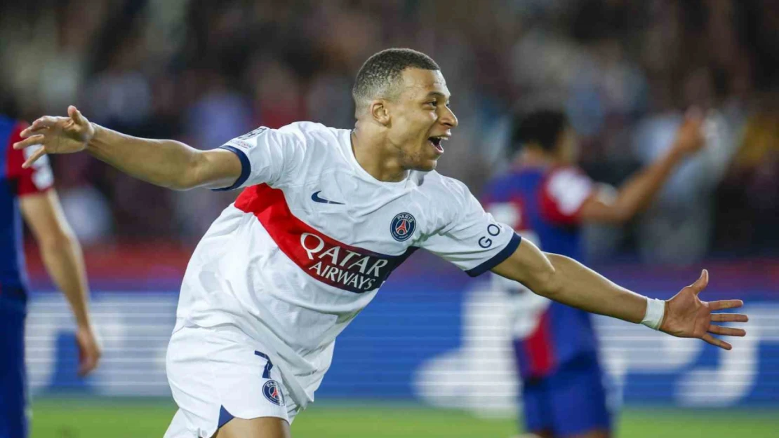 Mbappe, Shevchenko ve Ibrahimovic'i yakaladı