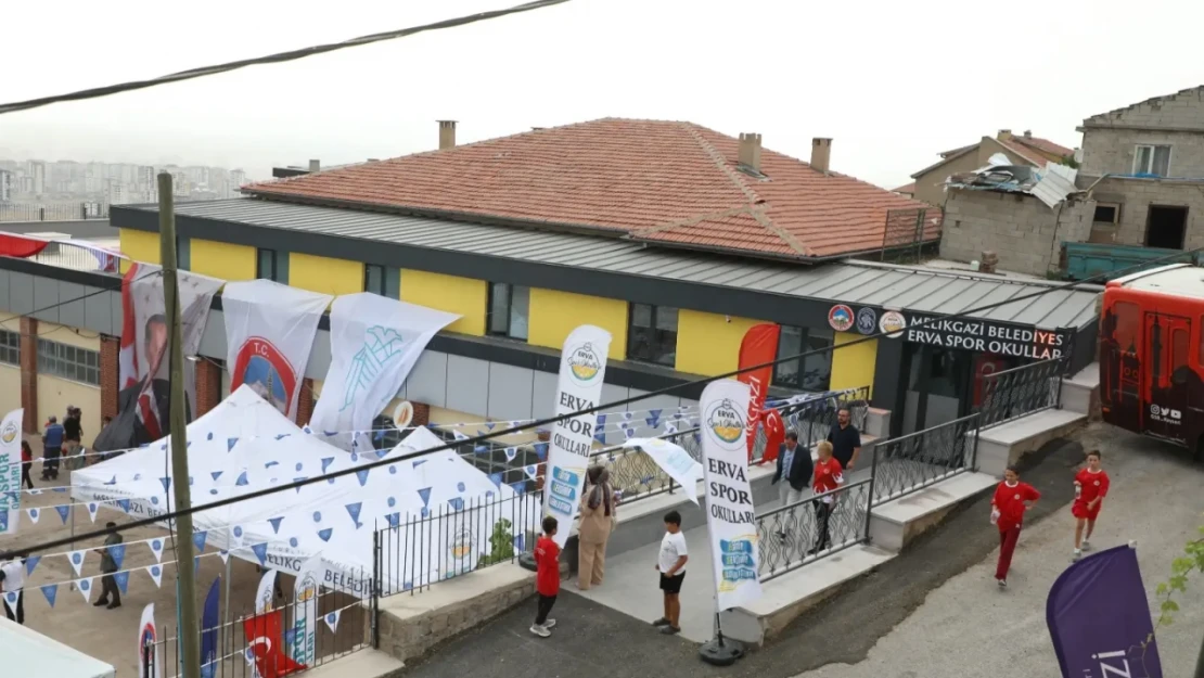'Melikgazi Belediyesi 58. ERVA'yı Mimarsinan'da Açtı'