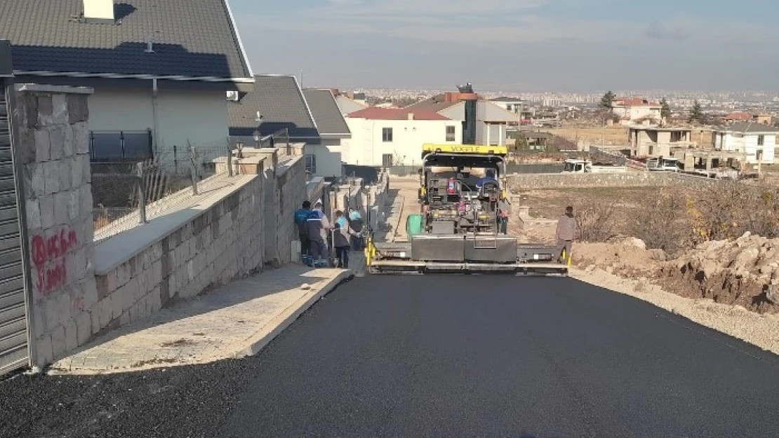 Melikgazi Belediyesi Becen Mahallesi'nde asfalt çalışması başlattı