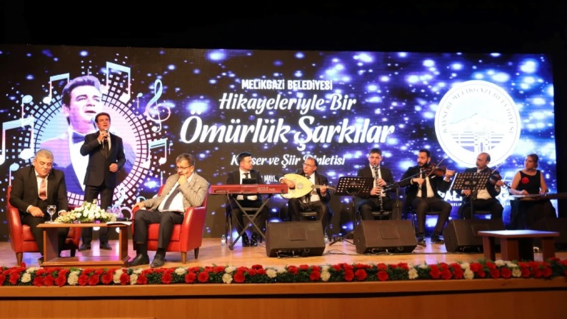 Melikgazi'de Hikayeleriyle Bir Ömürlük Şarkılar Programına Büyük İlgi