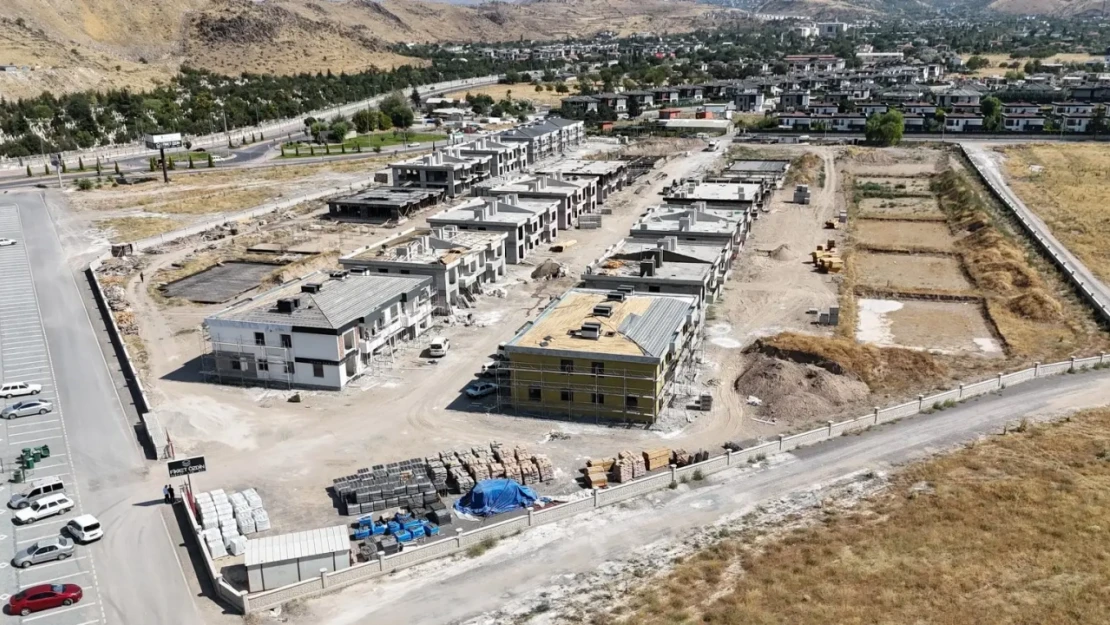 Melikgazi'de Modern Yaşamın Yeni Adresi: Altınoluk Bahçeli Evler