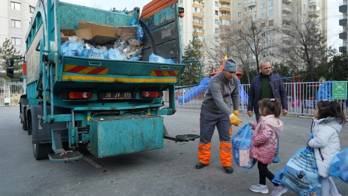 Melikgazi'de sıfır atık eğitimleri ile çocuklara geri dönüşüm bilinci aşılanıyor