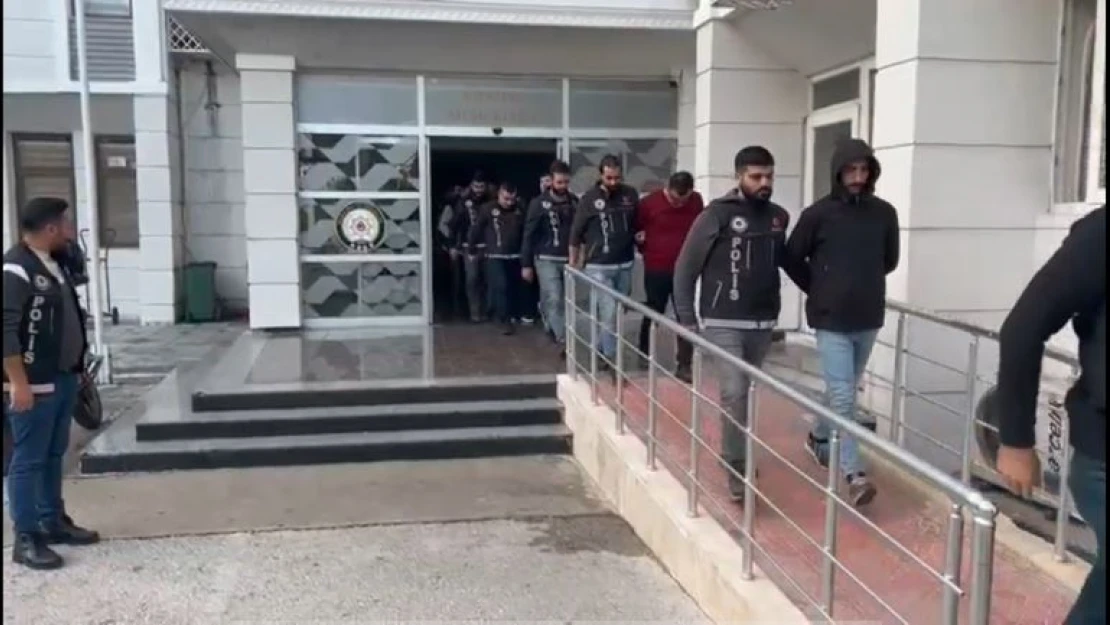 Mersin'de kökünü kurutma operasyonunda 97 şahıs tutuklandı