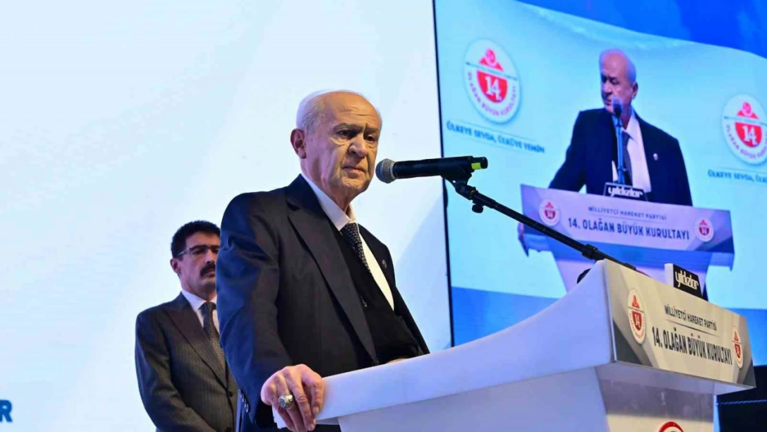 MHP Genel Başkanı Devlet Bahçeli'den Erdoğan'a: Ayrılamazsın, Türk milletini yalnız bırakamazsın. Cumhur İttifakı olarak yanındayız, beraberindeyiz