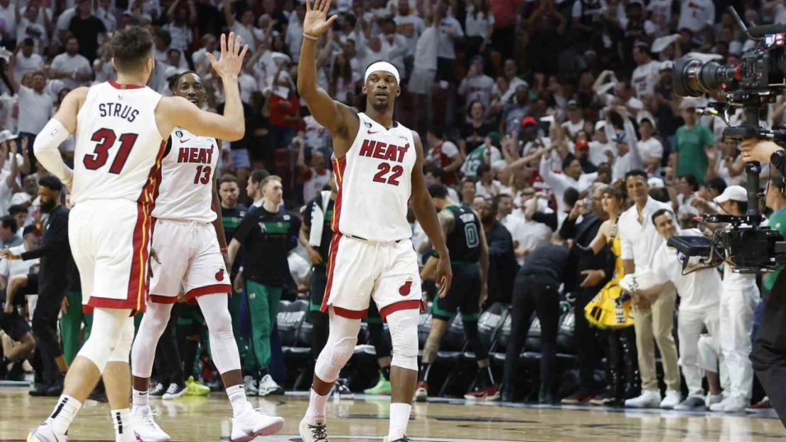 Miami Heat, Boston Celtics karşısında seriyi 3-0 yaptı