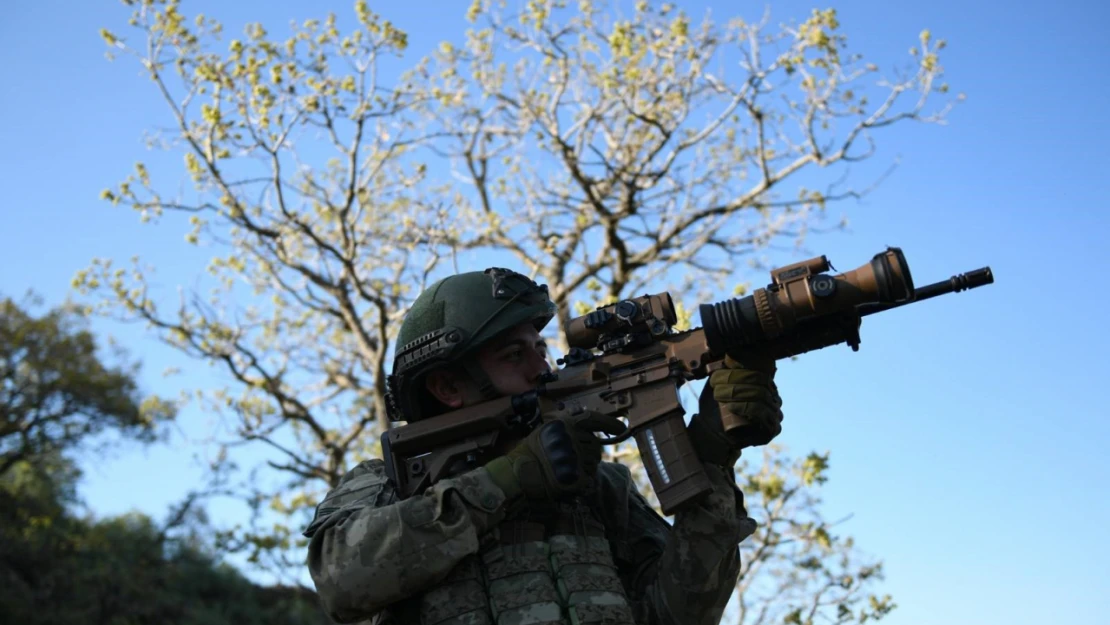 MSB:  3 PKK'lı terörist daha Habur'daki Hudut Karakolumuza teslim oldu