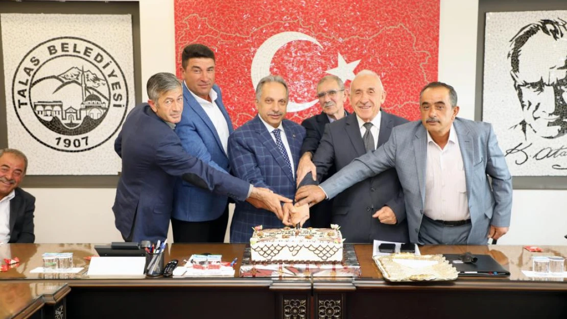 Muhtarlardan Başkan Yalçın'a teşekkür