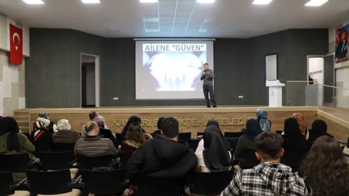 Mutlu Evlilik Akademisi' tam not aldı