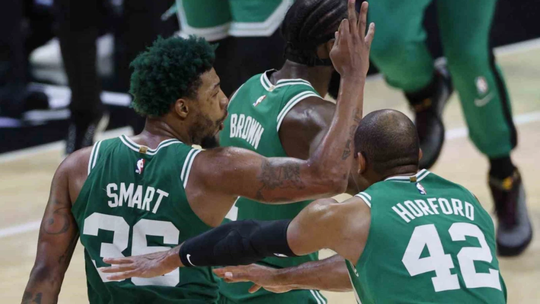 NBA'de Boston Celtics, konferans yarı finaline yükseldi