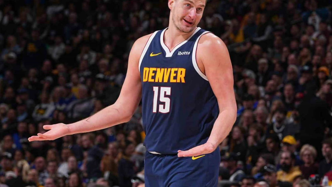 Nikola Jokic'in tarihe geçtiği maçta Nuggets, Grizzlies'ı farklı yendi