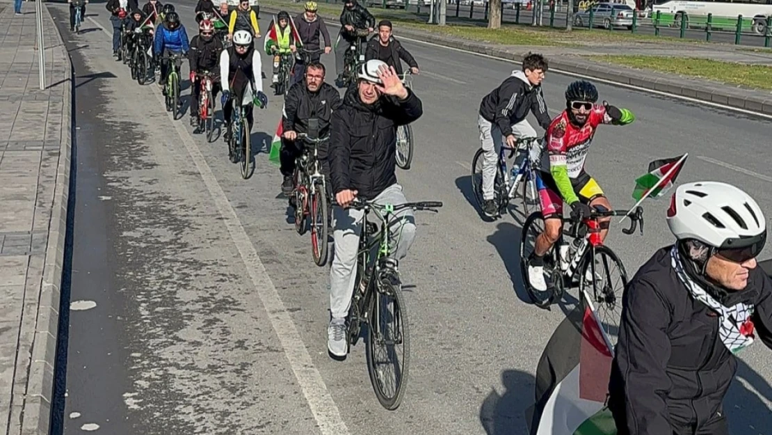 Pedalları Filistin için çevirdiler