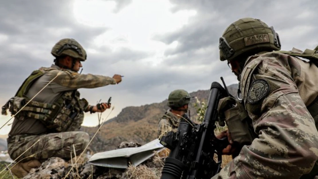 PKK'dan kaçan 4 terör örgütü mensubu, güvenlik güçlerine teslim oldu