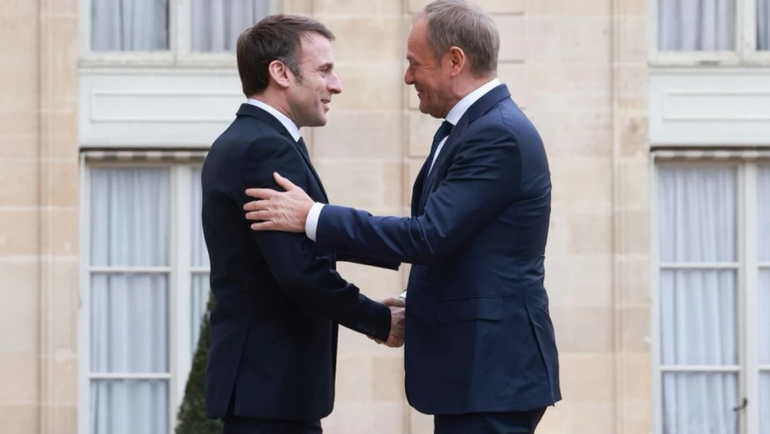 Polonya Başbakanı Tusk ile Fransa Cumhurbaşkanı Macron Paris'te bir araya geldi