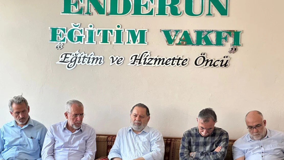 Prof. Dr. Mustafa Ağırman, Enderun Eğitim Vakfı'na Ziyarette Bulundu ve Eğitimcilerle Buluştu