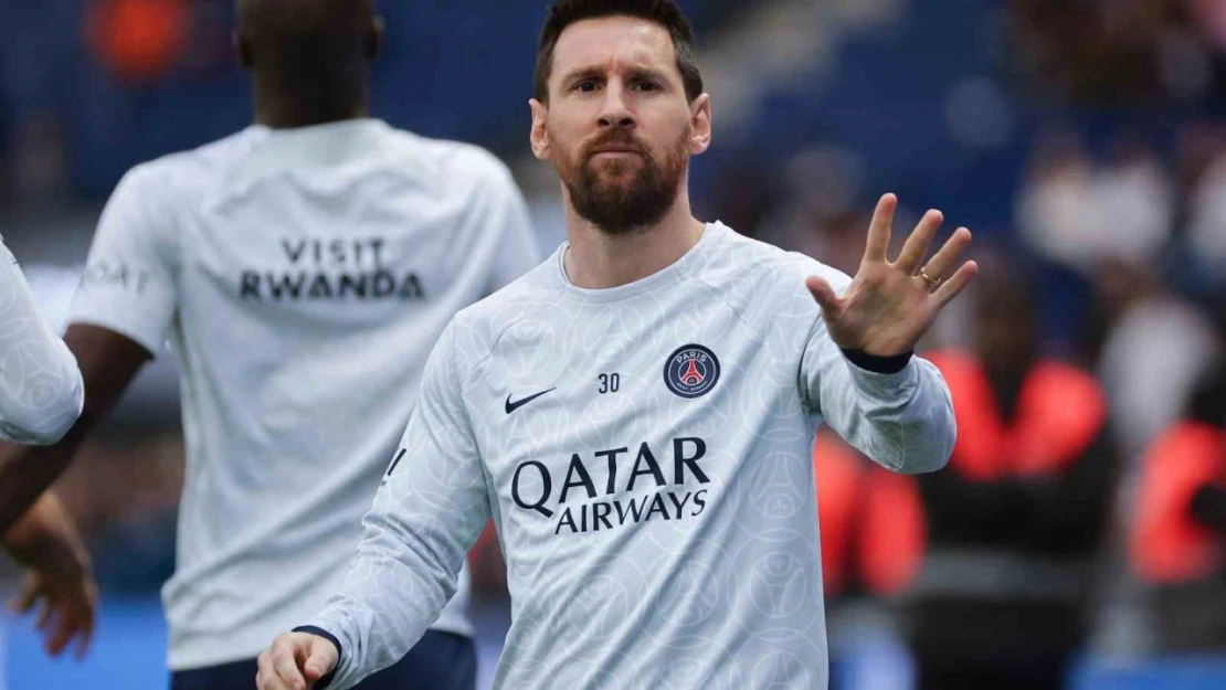 PSG, Lionel Messi'ye veda etti