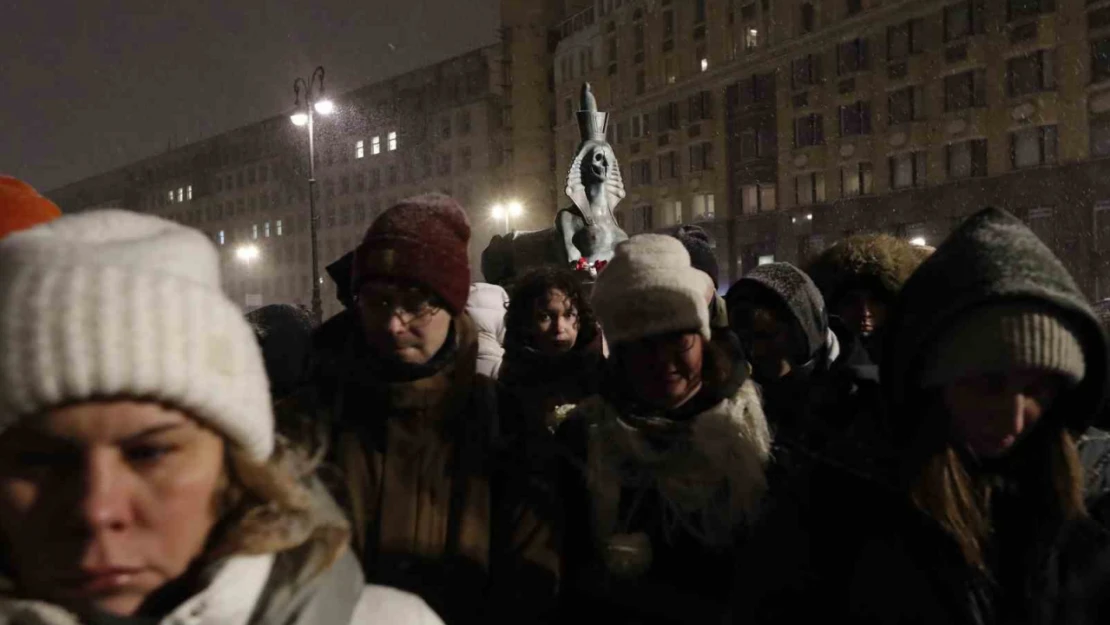 Navalny protestolarına polis müdahalesi: 100'den fazla gözaltı